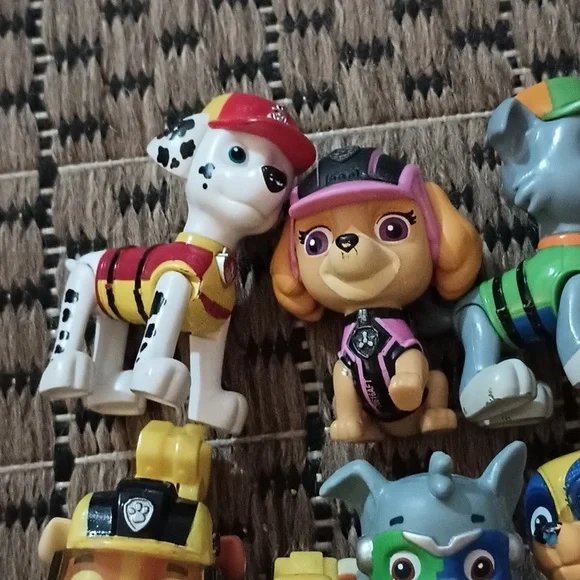 Paw Patrol Toys 27 Piece Set - Picture 10 of 16